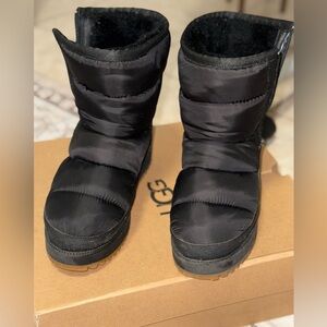 Ugg Women’s Ridge waterproof wedge Winter Boots